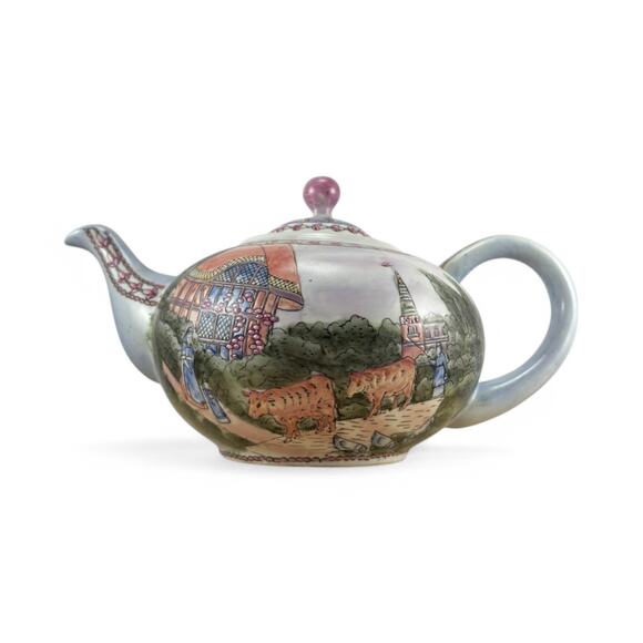 Ashby’s Collector’s Edition Hand-Painted Teapot – Cottage Scene - Picture 13 of 16